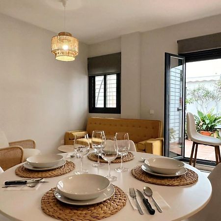 Apartamento-Pension El Trianero Junto Al Rio Sevilla Bagian luar foto