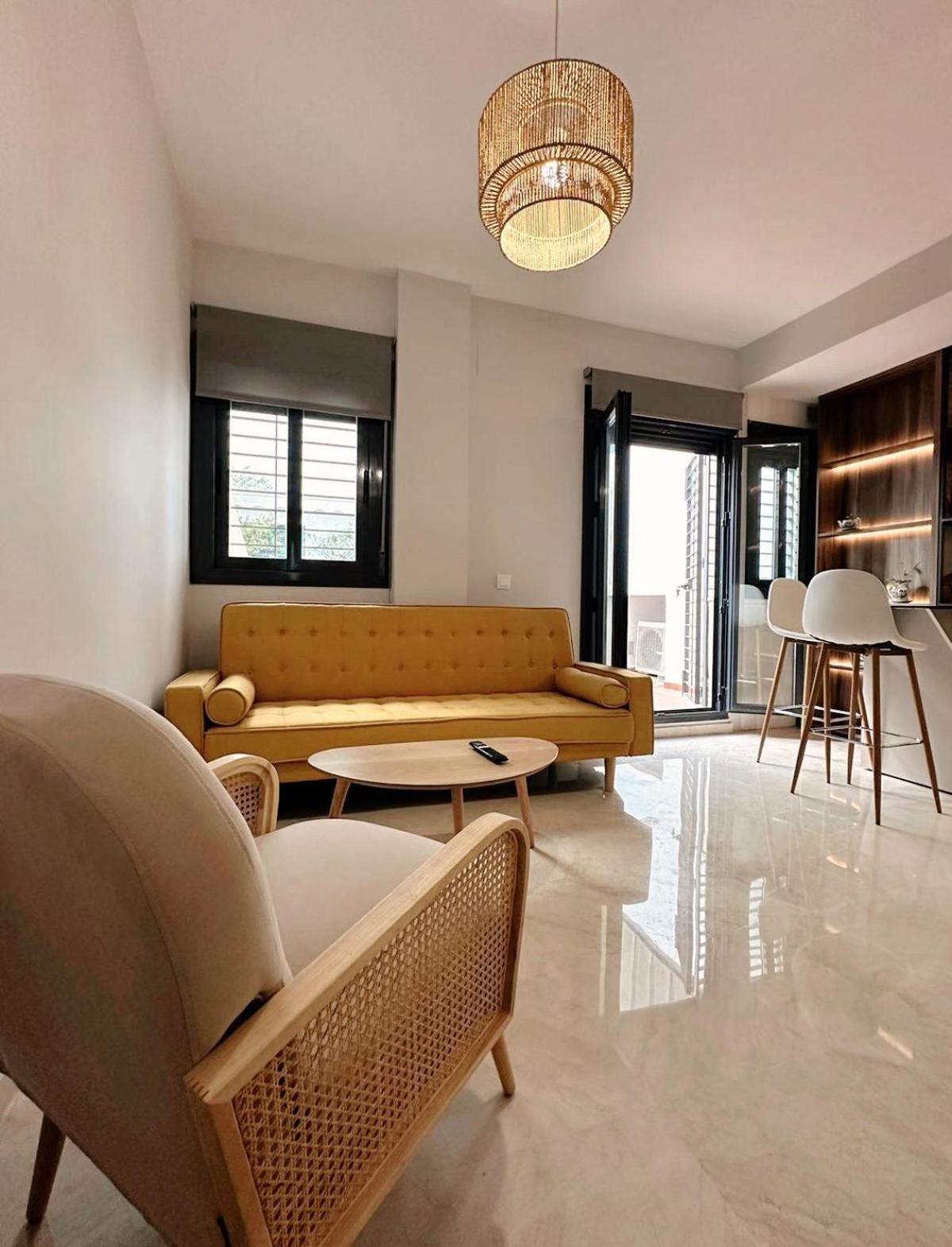Apartamento-Pension El Trianero Junto Al Rio Sevilla Bagian luar foto